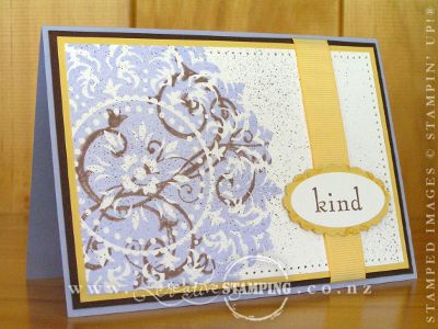 Kissing Medallion Card