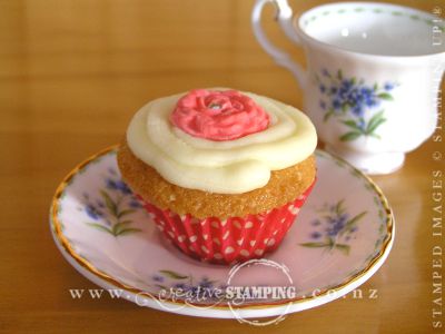 Cupcake with Simply Pressed Clay Mold flower decoration