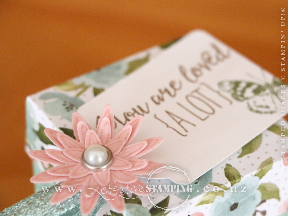 Grateful Bunch Diamond Gift Box