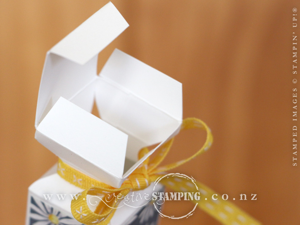 Daisy Delight Gift Box