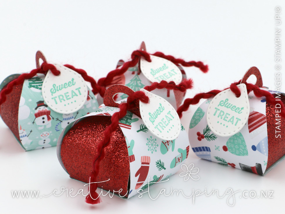 Holiday Catalogue Launch Party Mini Curvy Keepsake Gift