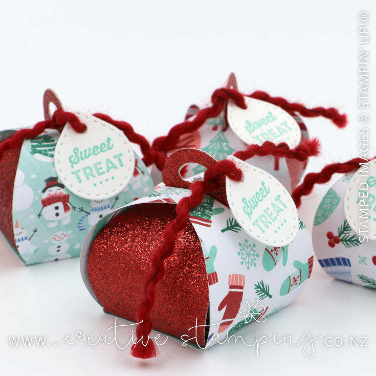 Holiday Catalogue Launch Party Mini Curvy Keepsake Gift