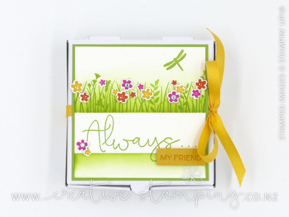 Field of Flowers Mini Pizza Gift Box