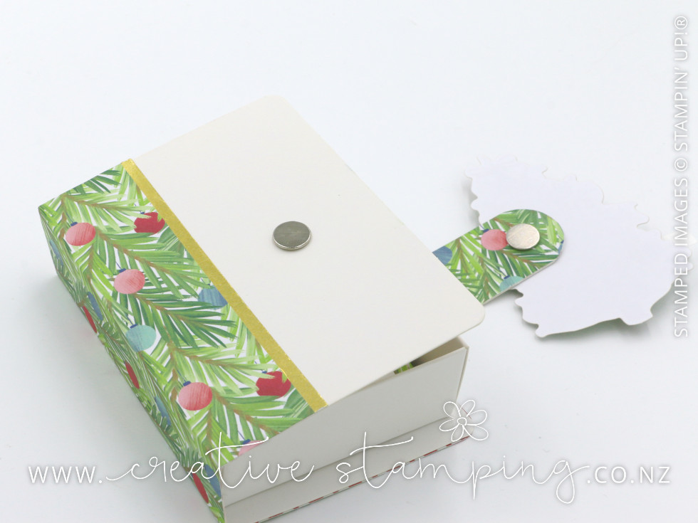 A Little Bit Festive Book Treat Box & Christmas Tags A Little Bit Festive Book Treat Box & Christmas Tags