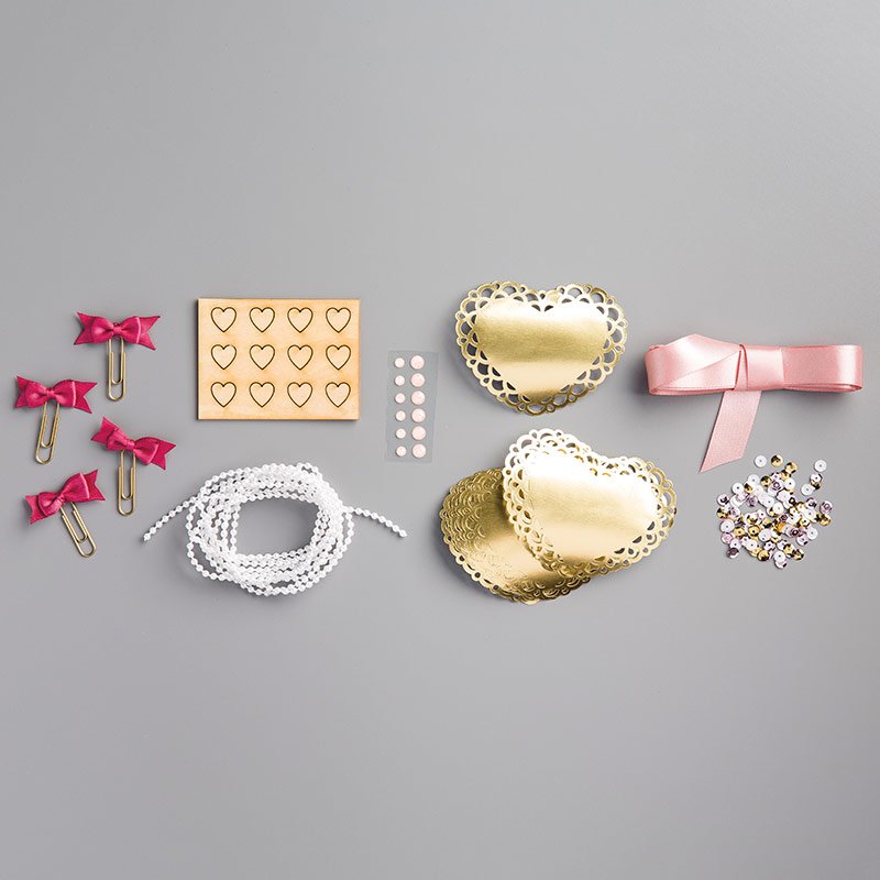 Love Blossoms Embellishment Kit